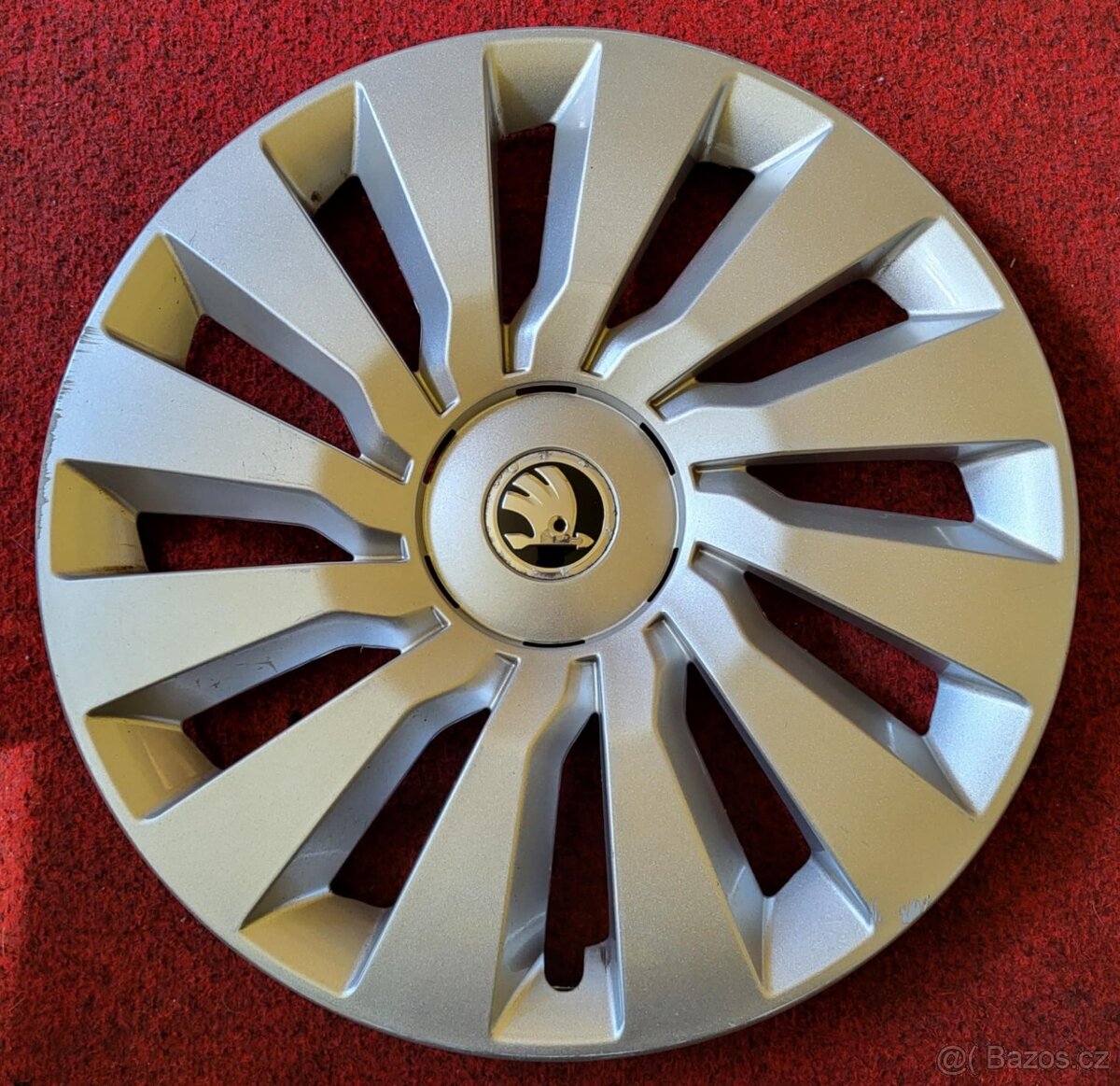 1 kus poklice Škoda Octavia 16"