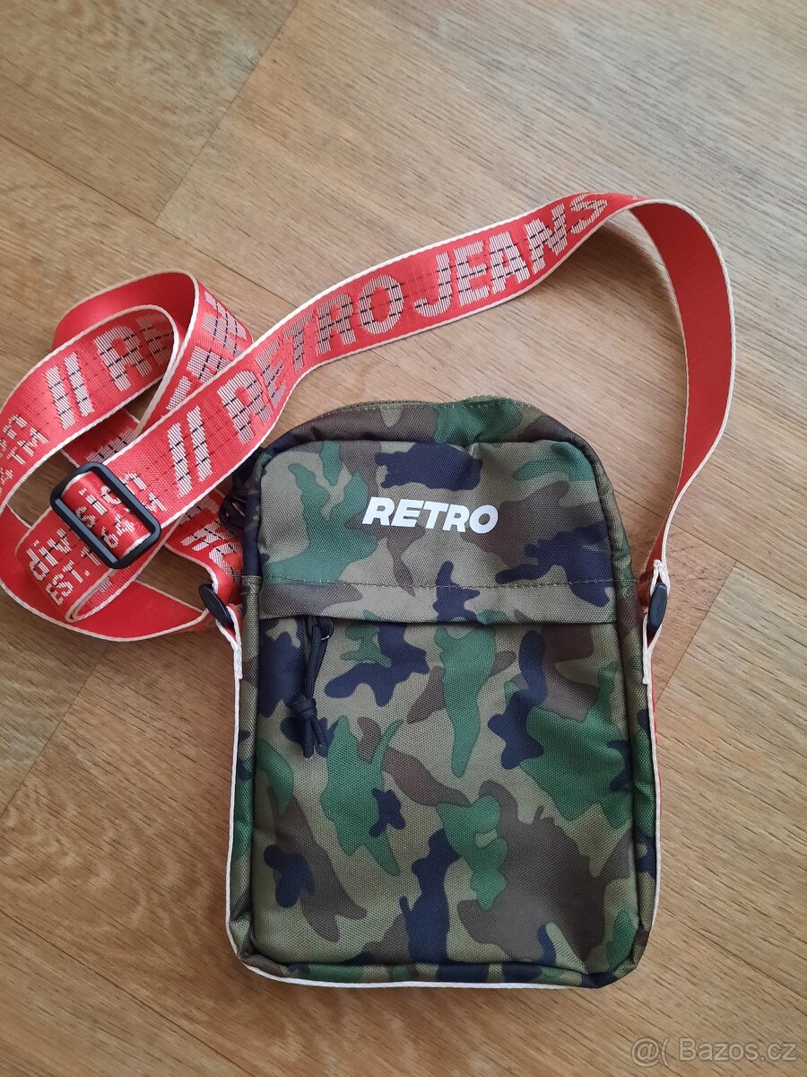 Crossbody maskáč