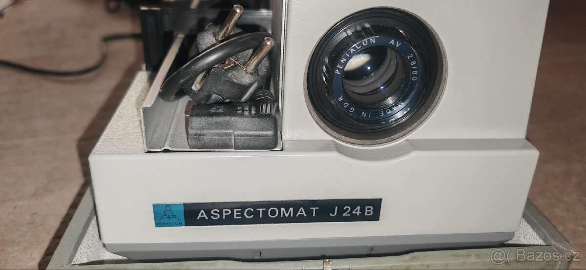 Diaprojektor Pentacon Aspectomat J24B