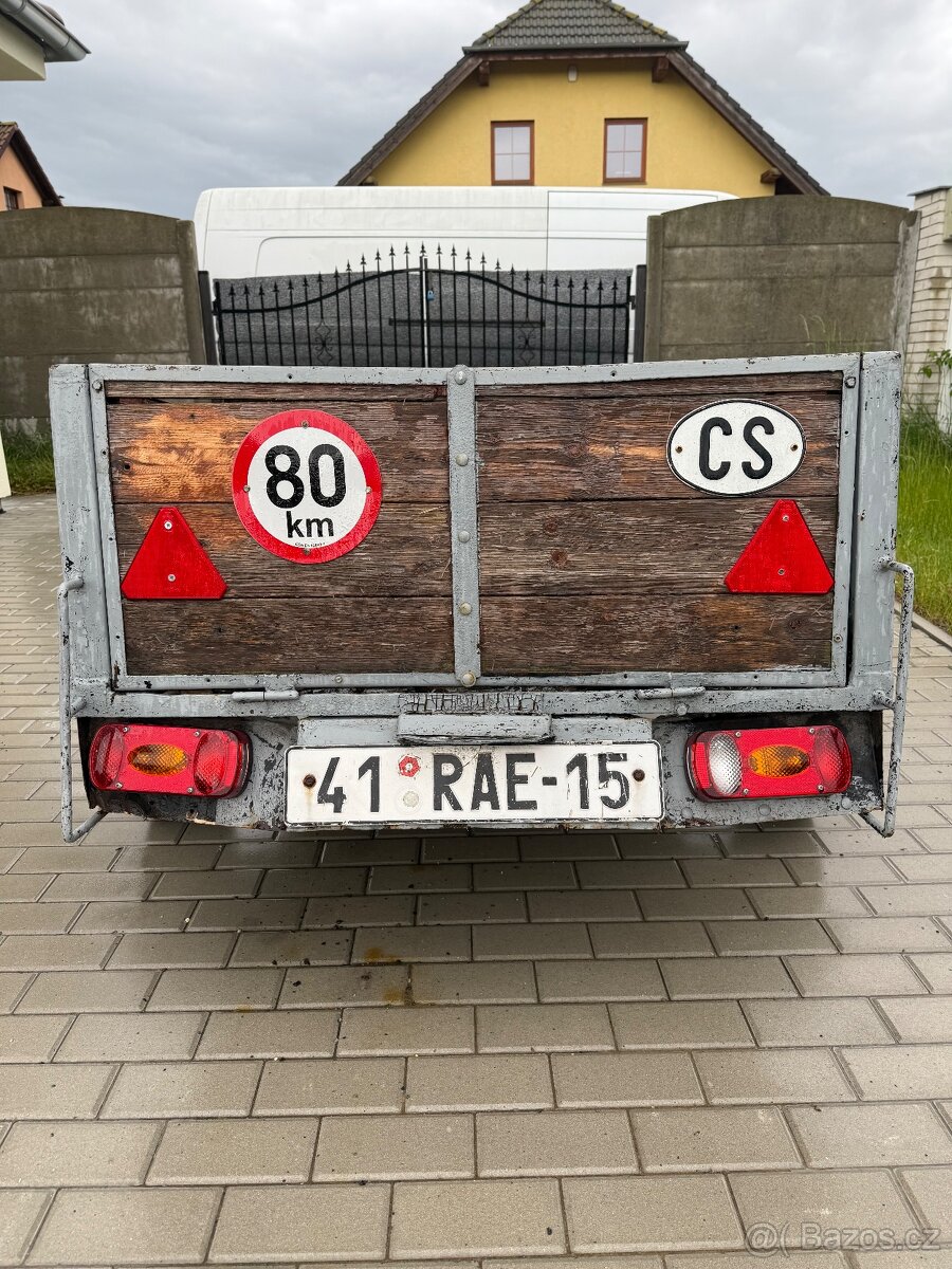 Přívěsný vozík Jacht