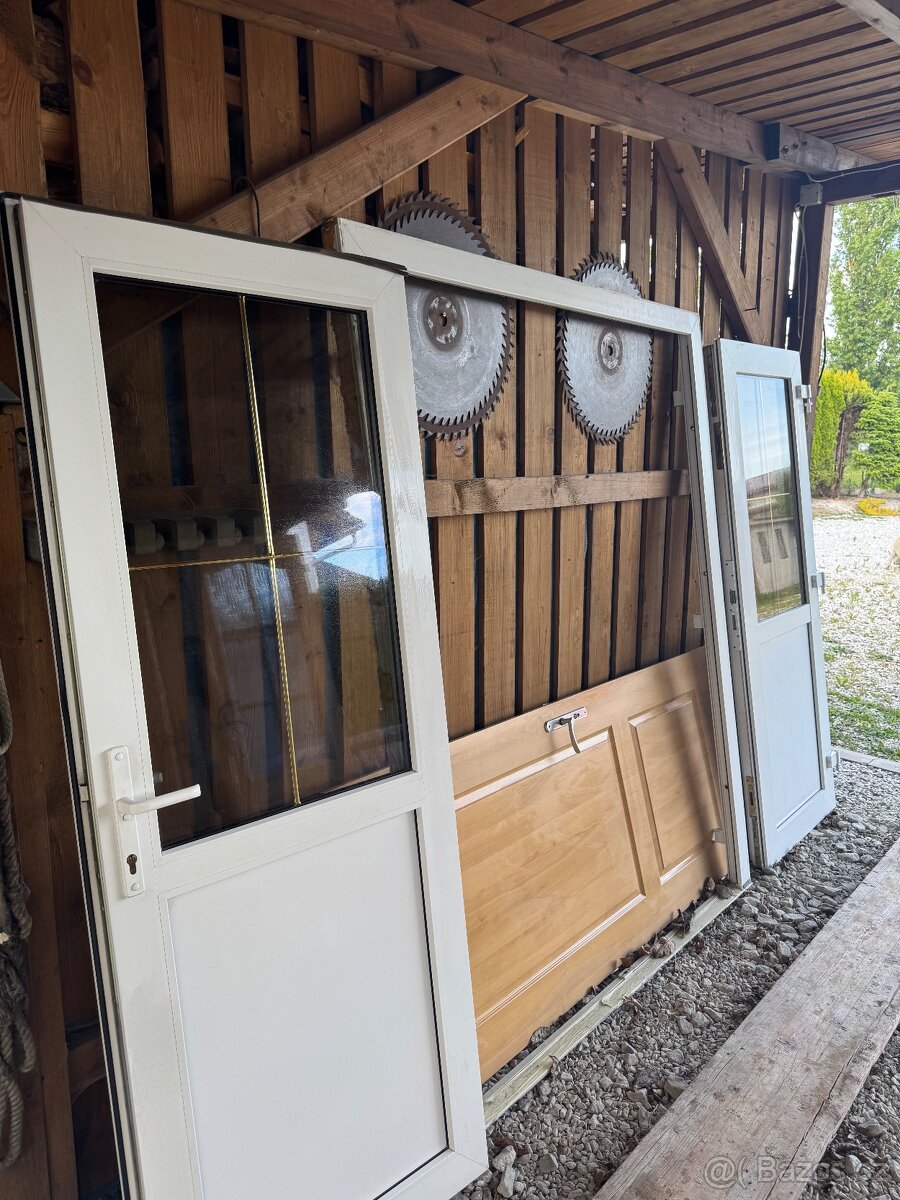 Vchodové bezpečnostní dveře