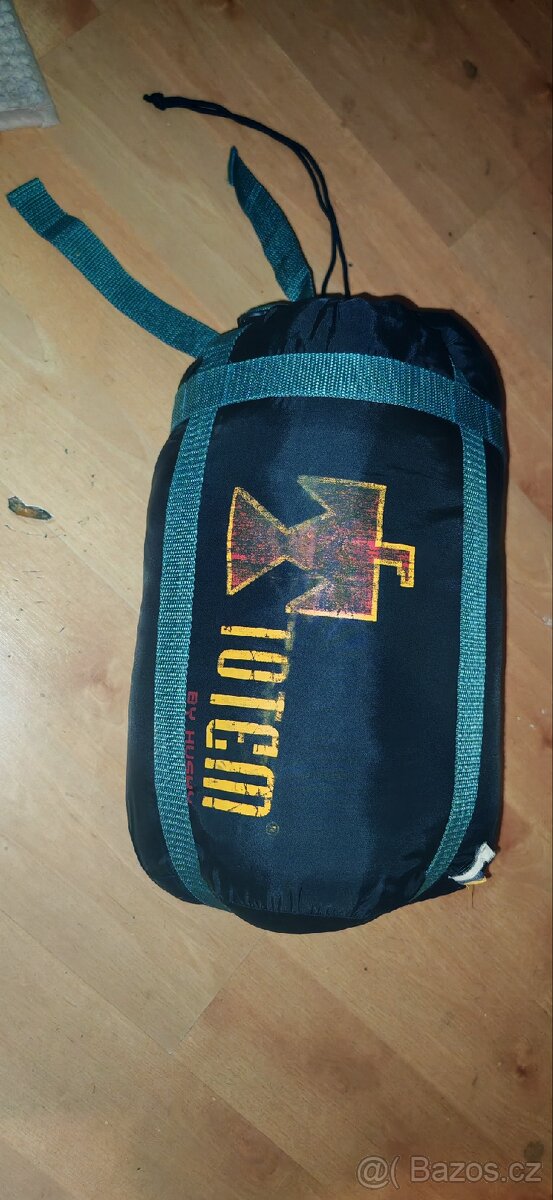Spacák Husky Totem Laso