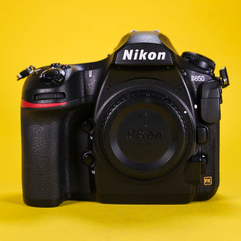 Nikon D850 | 6105105