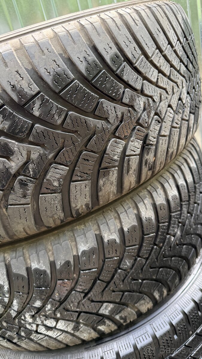 Pneu 225/55 R18 Falken