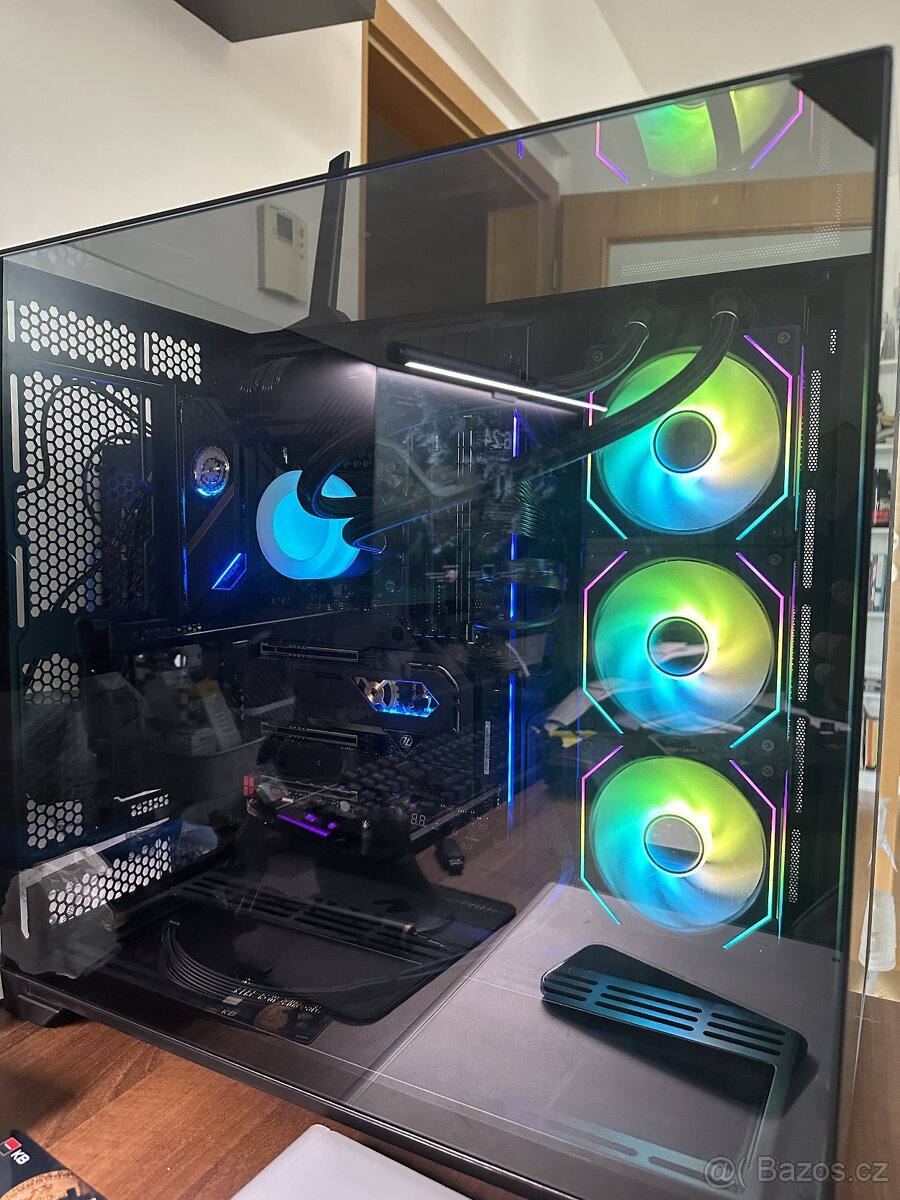 PC i9 13900 ASRock Z690 Lian Li O11 Vision Black
