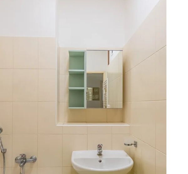 Koupelnová skříňka IKEA