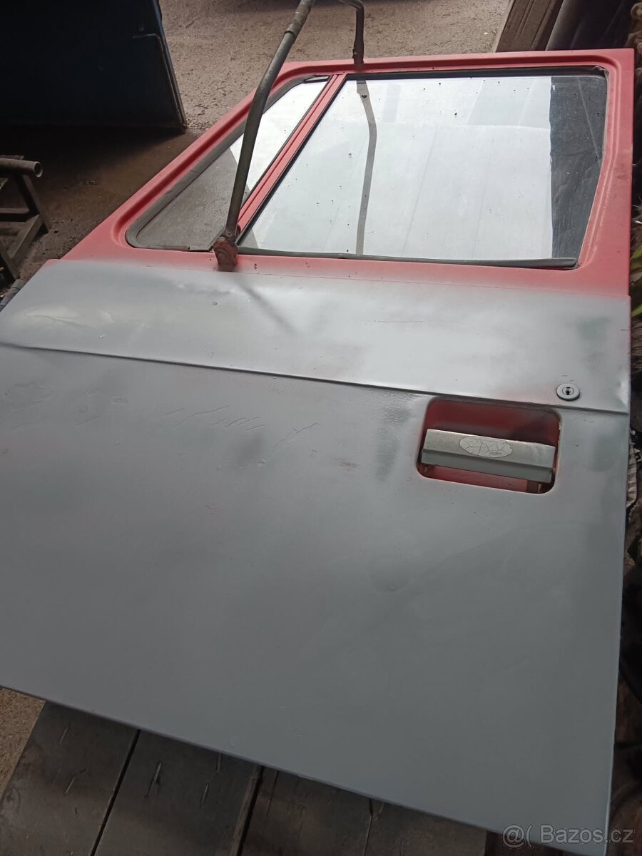 Dvere TATRA 815