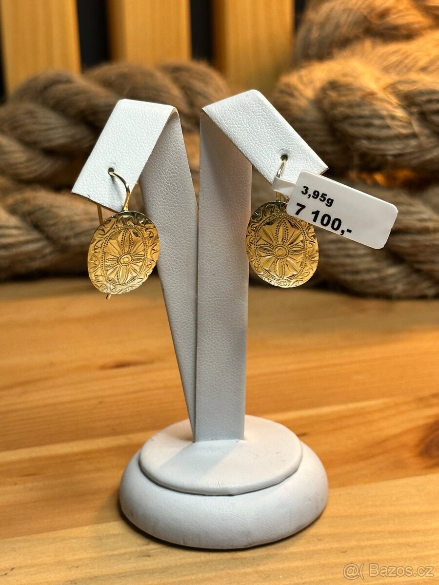 Zlaté náušnice 3,95g (1798 Kč/g)