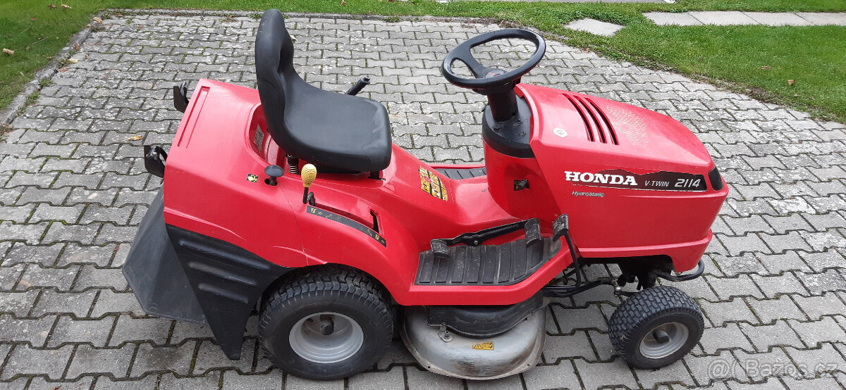 Prodám sekací traktorek HONDA 2114