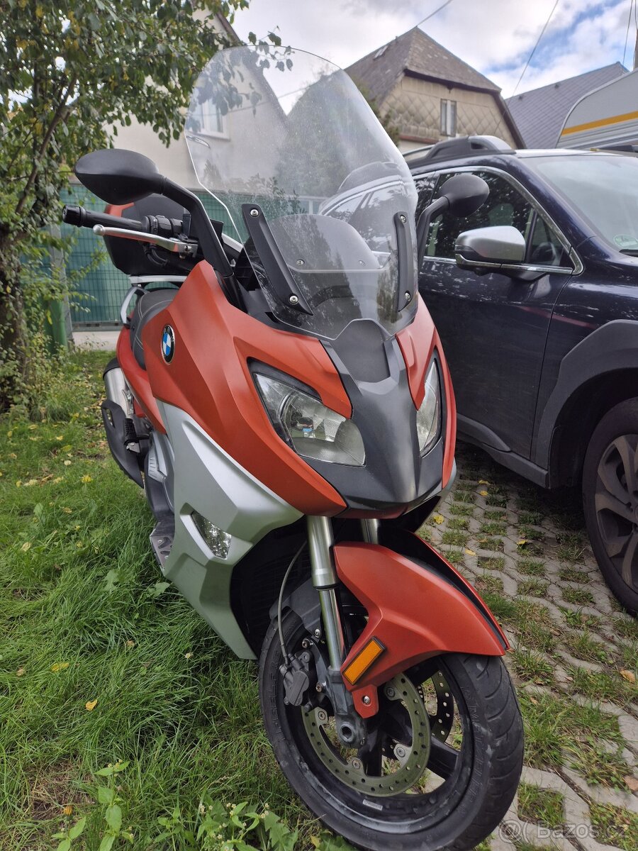 maxi skůtr BMW C650 Sport