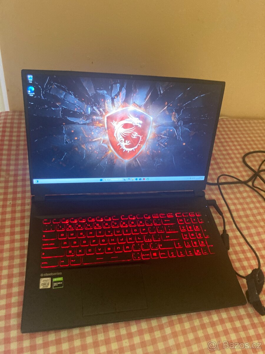 Herní notebook MSI GL75 Leopard 10SCSR