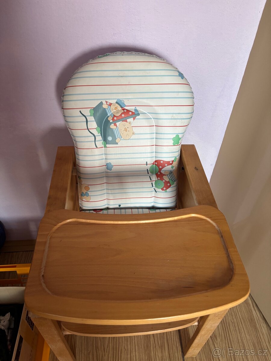 Jídelní židlička