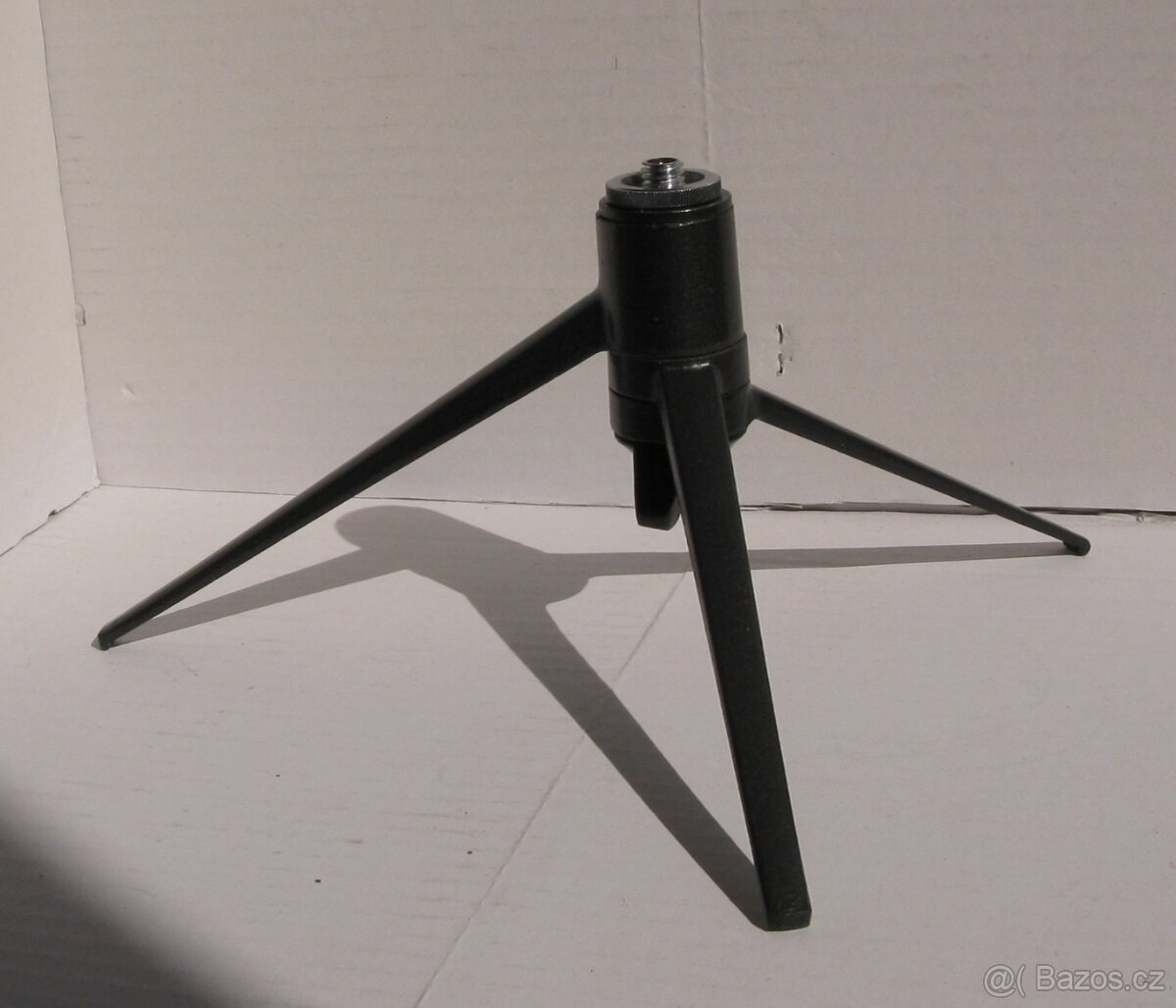 Stativ k fotoaparátu