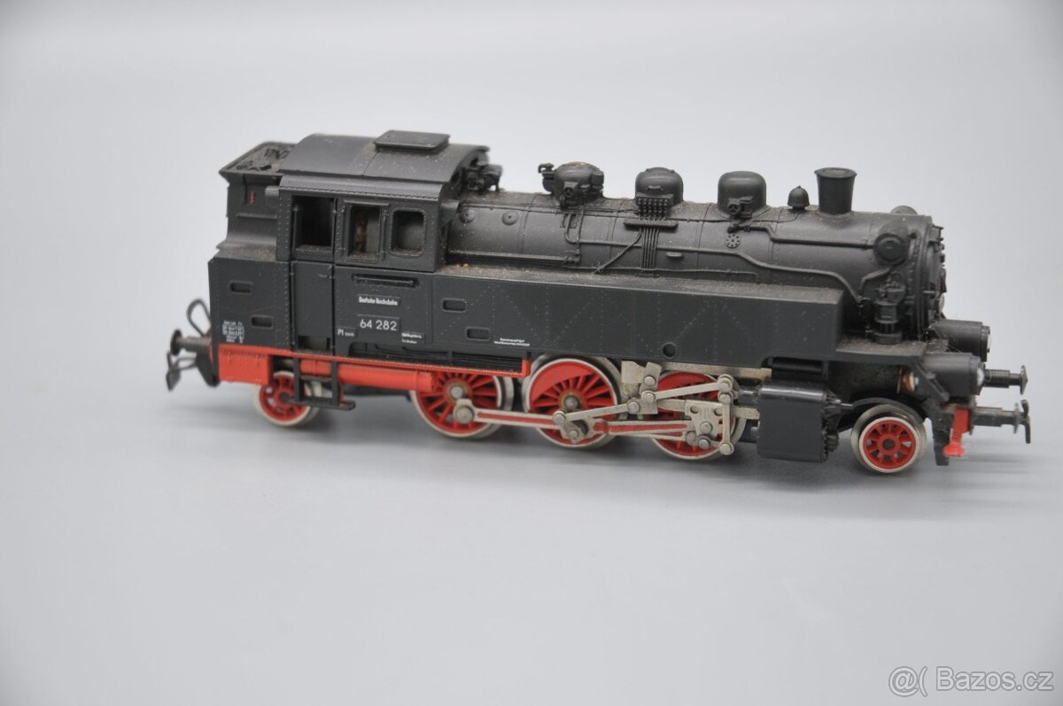 2. Parní lokomotiva DR 64 282 Gutzold