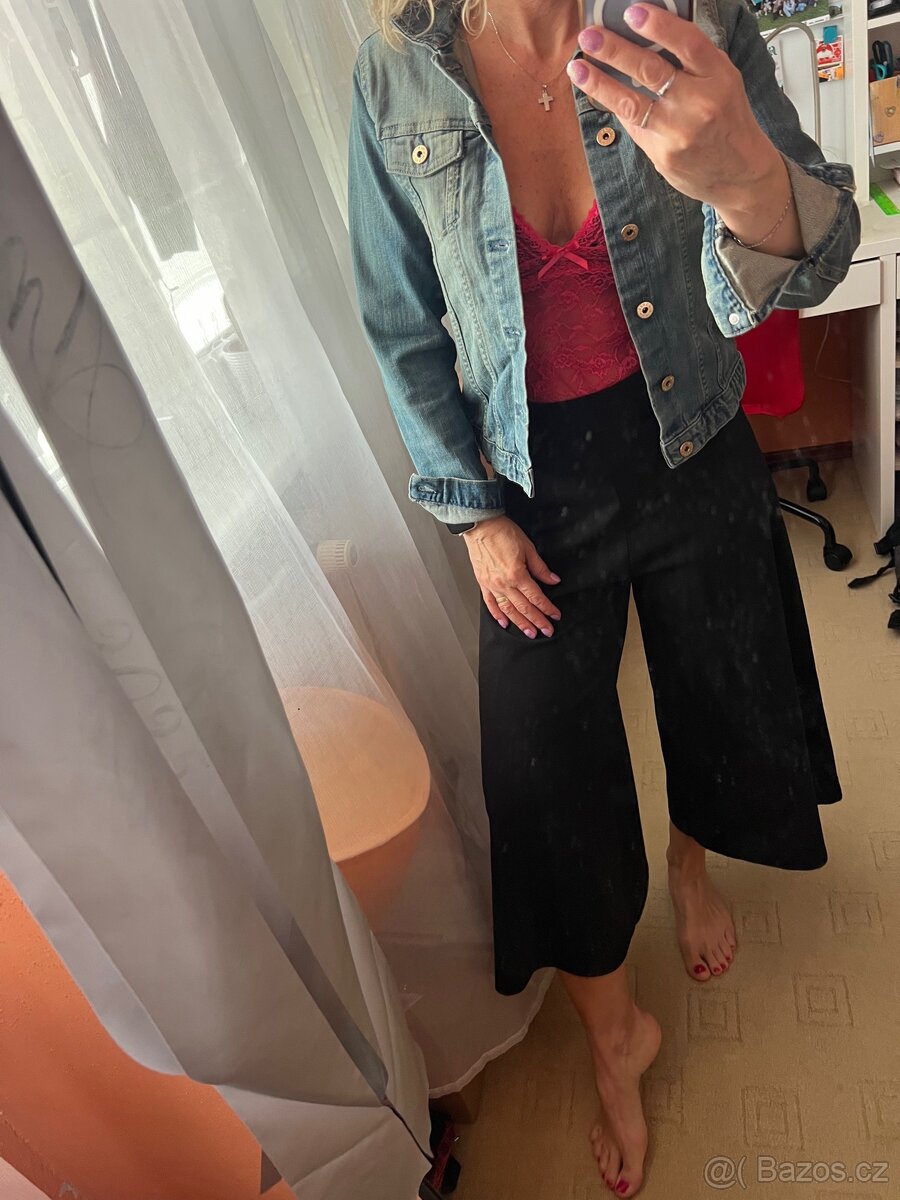 ZARA DŽÍNOVÁ BUNDA VEL.M