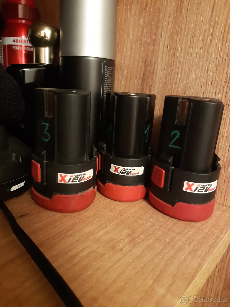 Parkside baterky X12V team + nabijecka
