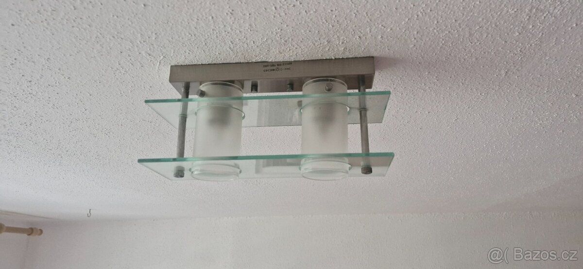 stropní světlo