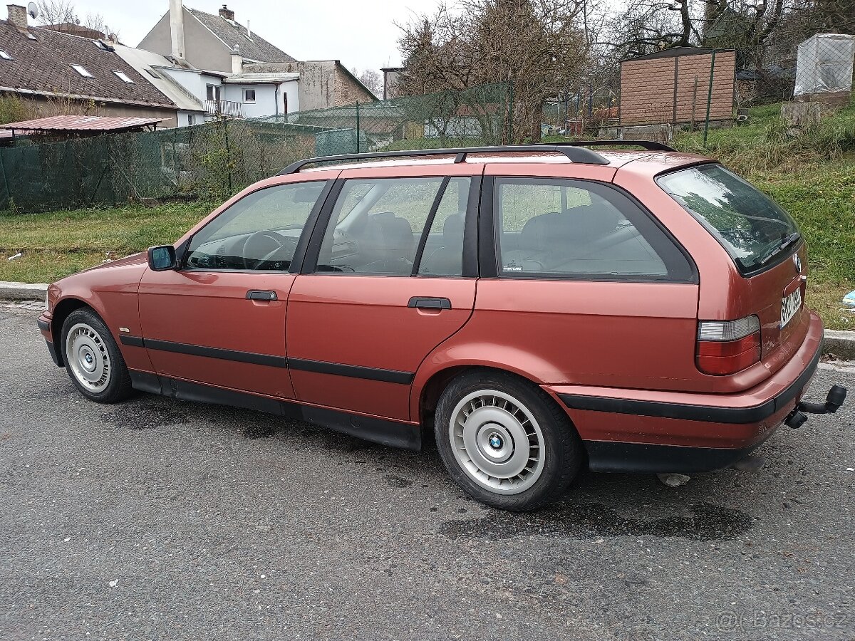 BMW E36 320i touring