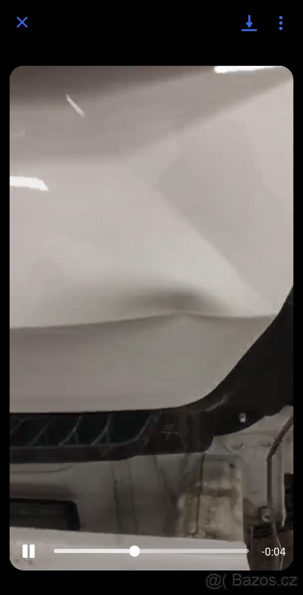 Dveře 5 dveře fabie 3 
Kufr je lehce podřený viz. foto