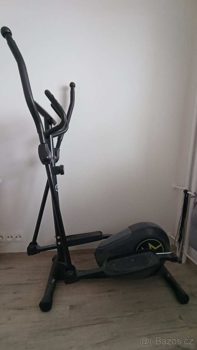 Eliptický trenažér Master E16