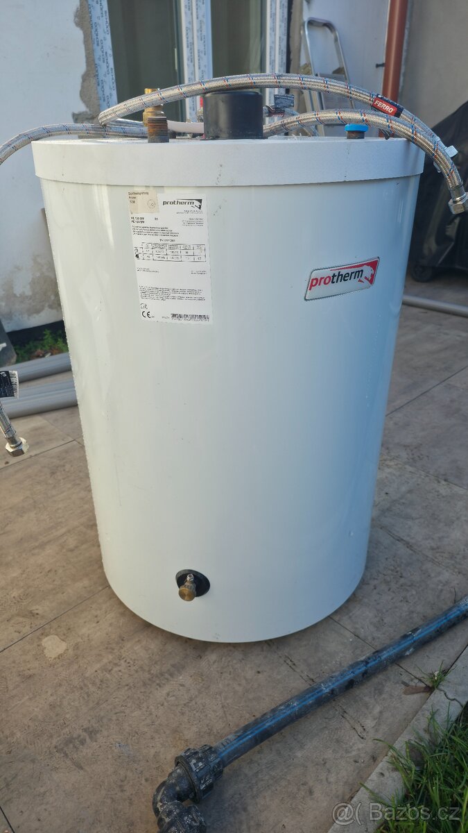 Zasobnik na horkou vodu Protherm 120l, téměř novy