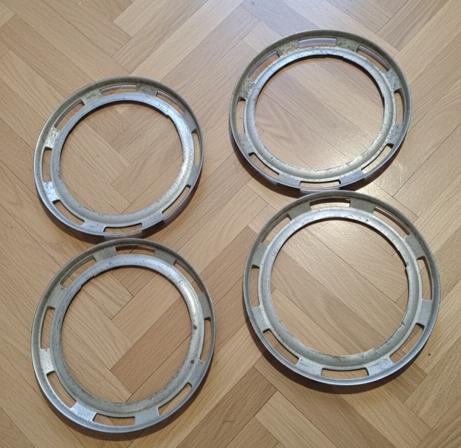 Mezikruží pod poklice Škoda 1000 110 105 120