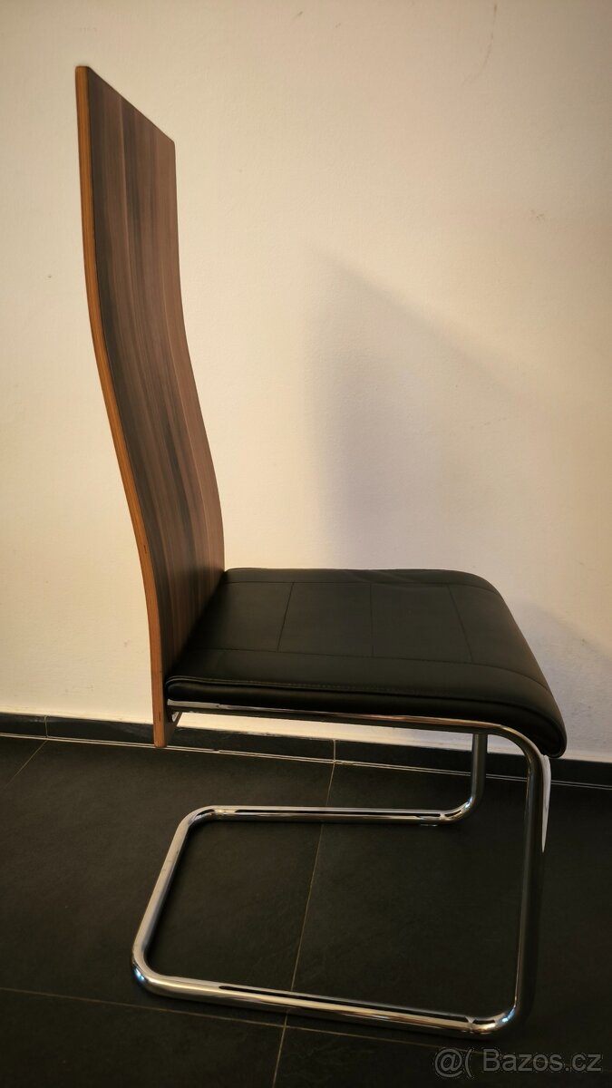 Prodám 4 jídelní židle - cena k jednání