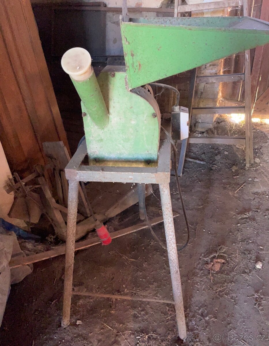 PRODÁM kladívkový šrotovník šroťák