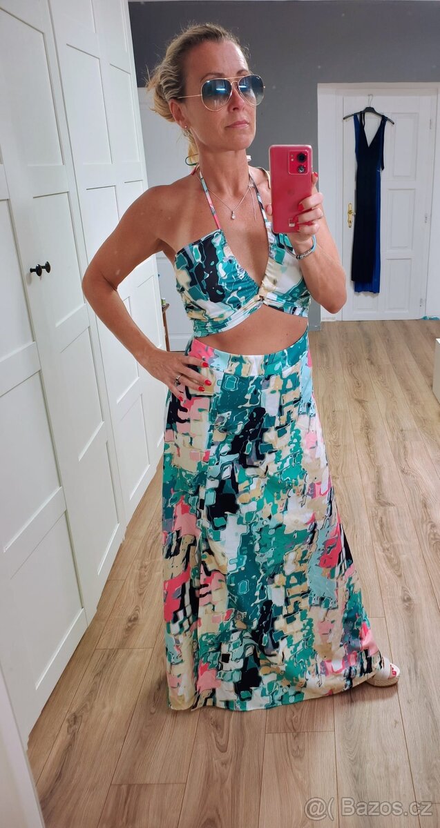 Nové luxusní španělské šaty M