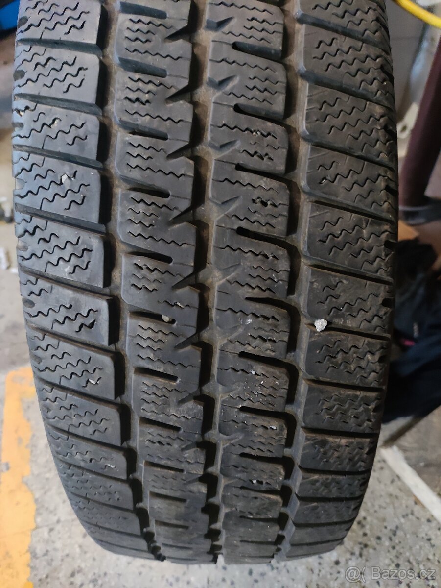 Zimní pneumatika