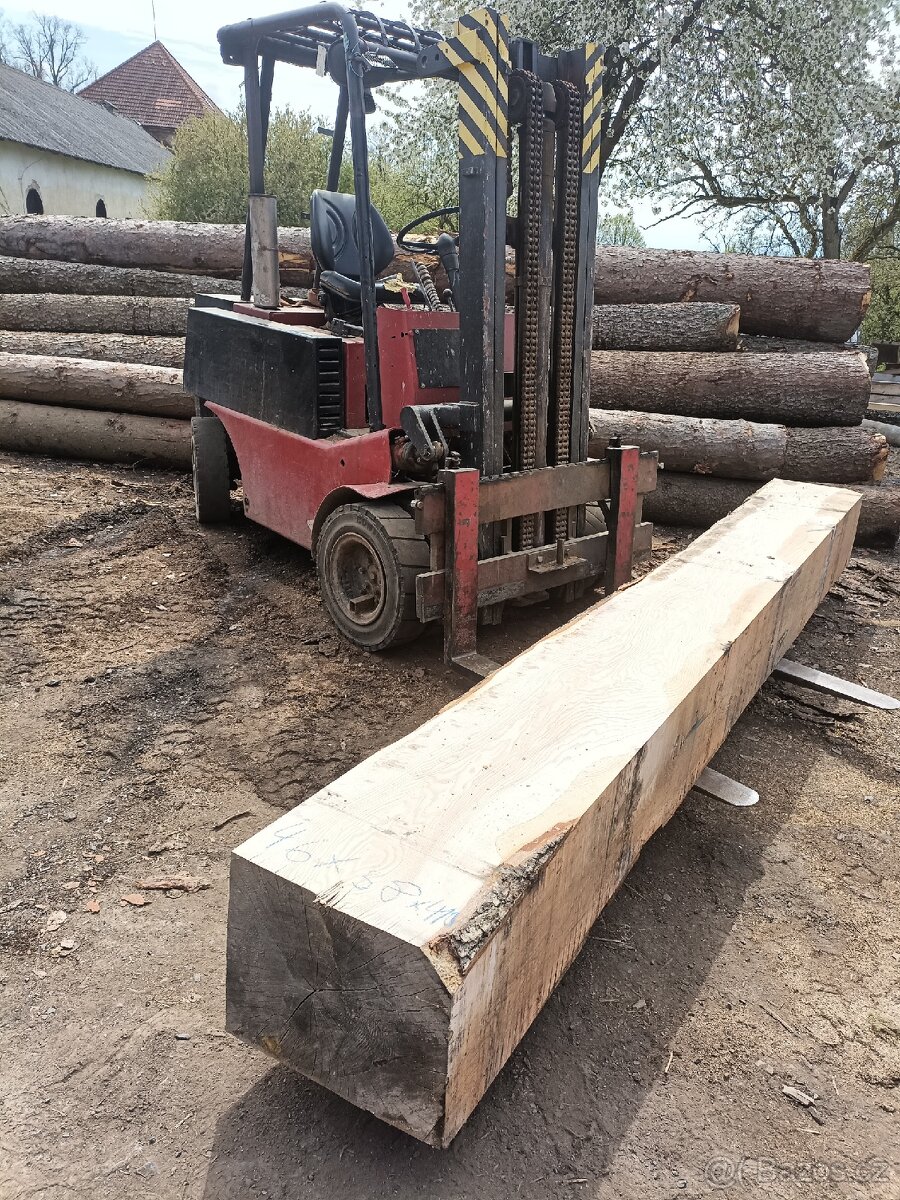 jasanový trám 46x38x410