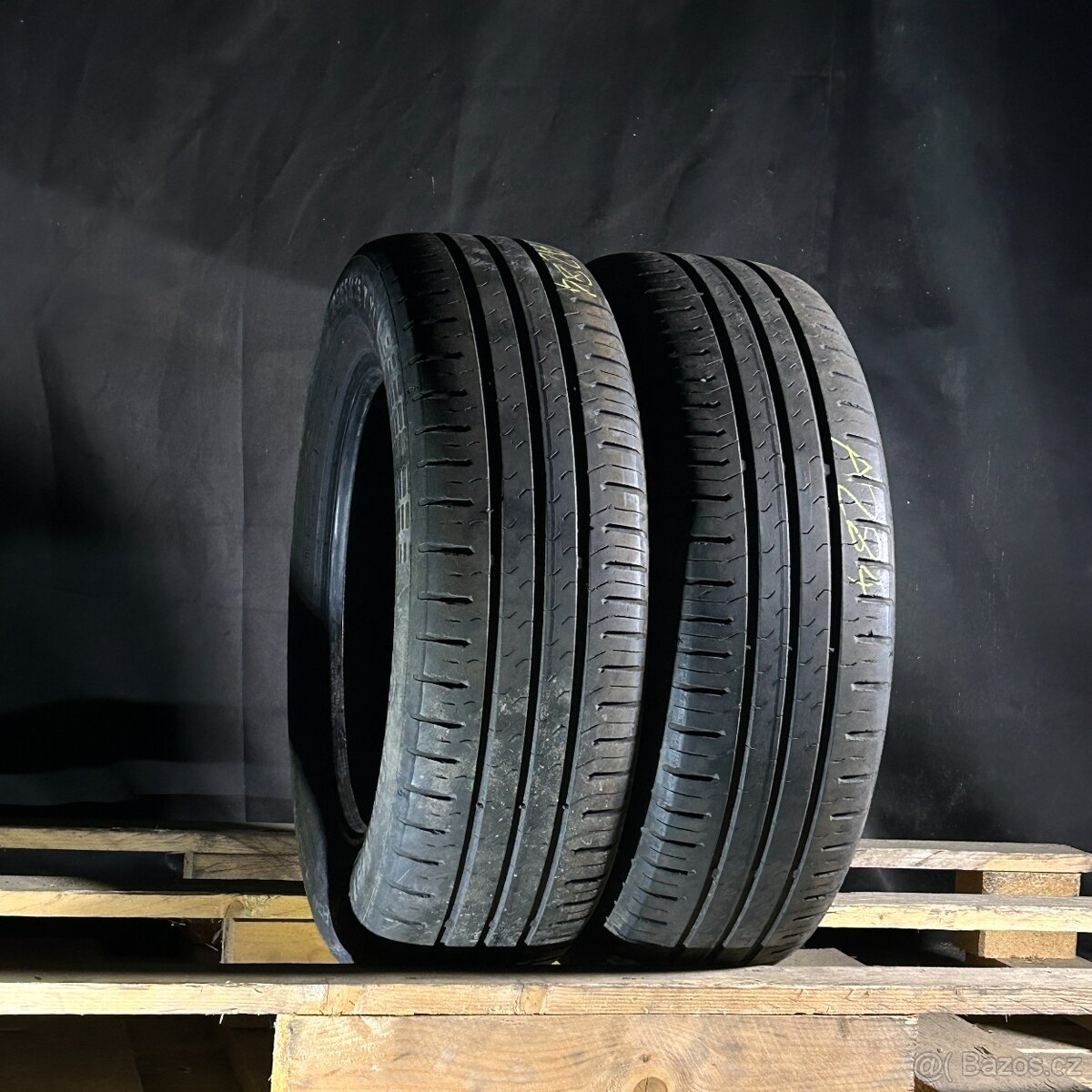Letní pneu 185/65 R15 92T Continental 4mm