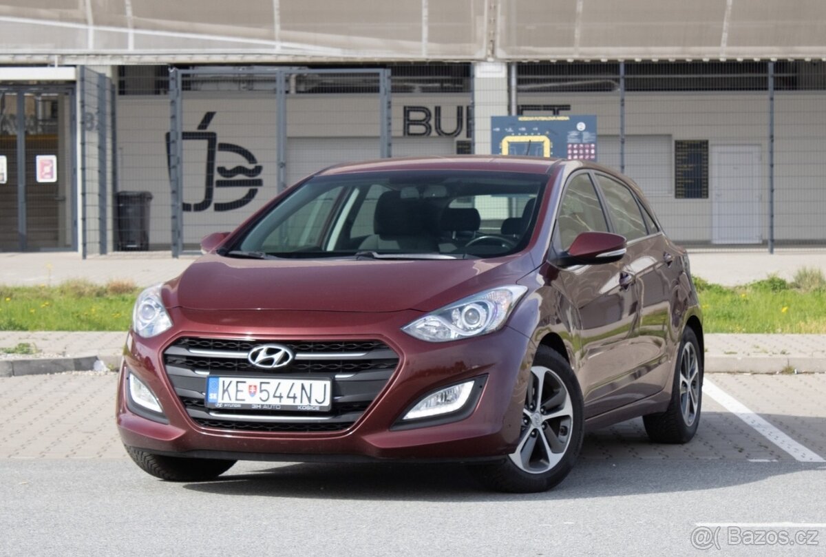 Hyundai i30 1.4i MPI DOHC CVVT YES