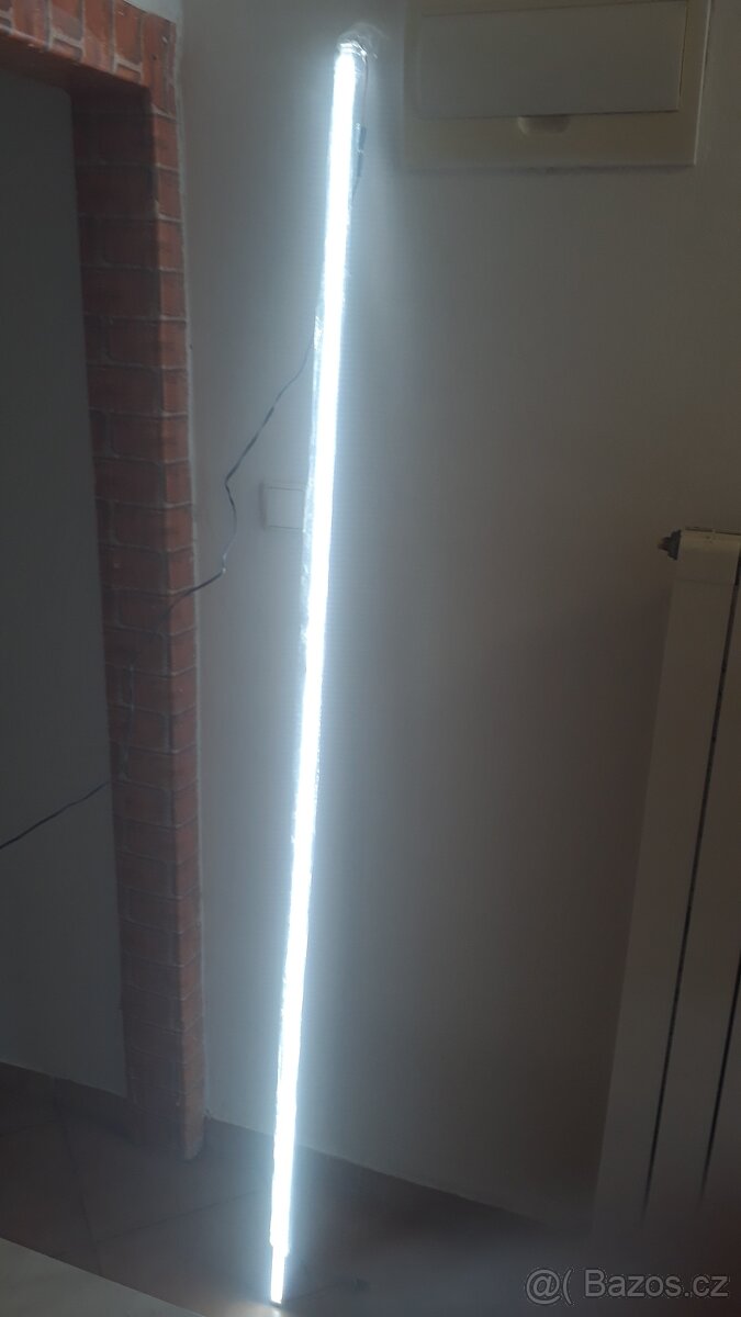 Led svedlo 2 metry