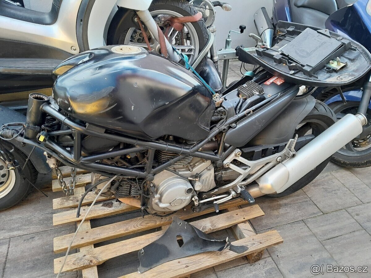 Ducati Monster 620, 2005, rozprodám po dílech