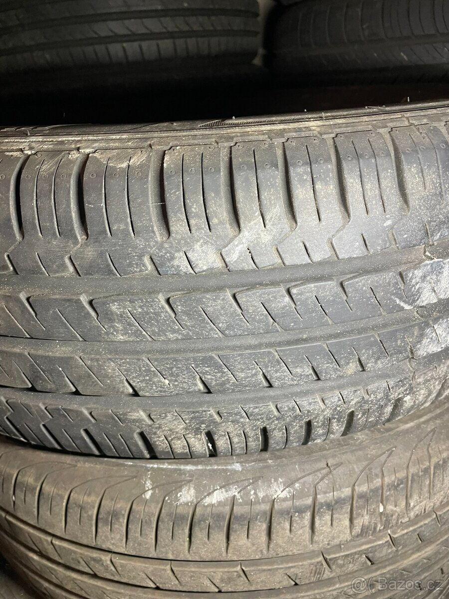 Letní pneumatiky 215/75/16C Kumho