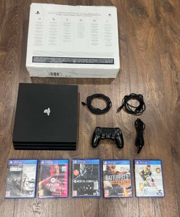 Sony PlayStation 4 Pro 1TB + 5 hier