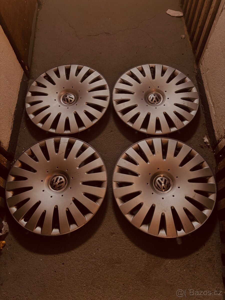 Poklice vw vel 16