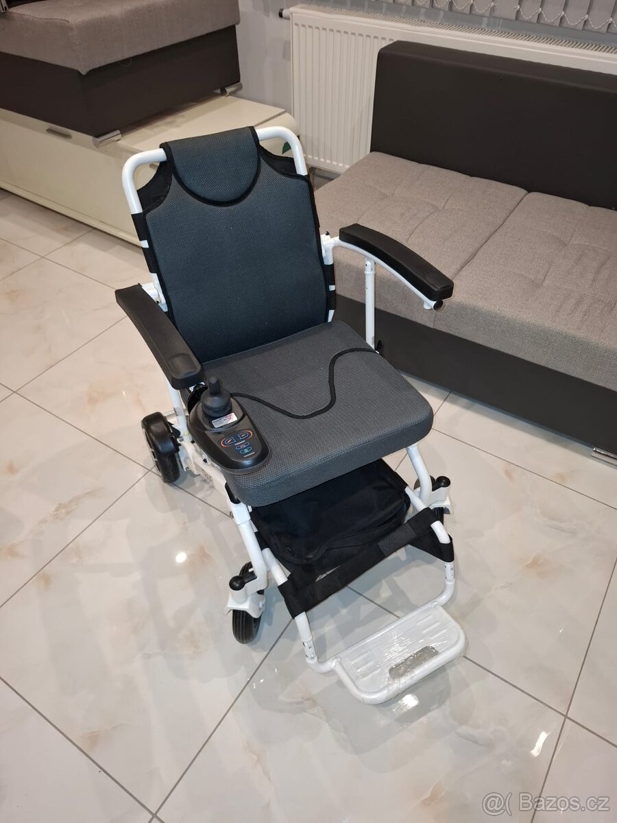 Elektrický invalidní vozík