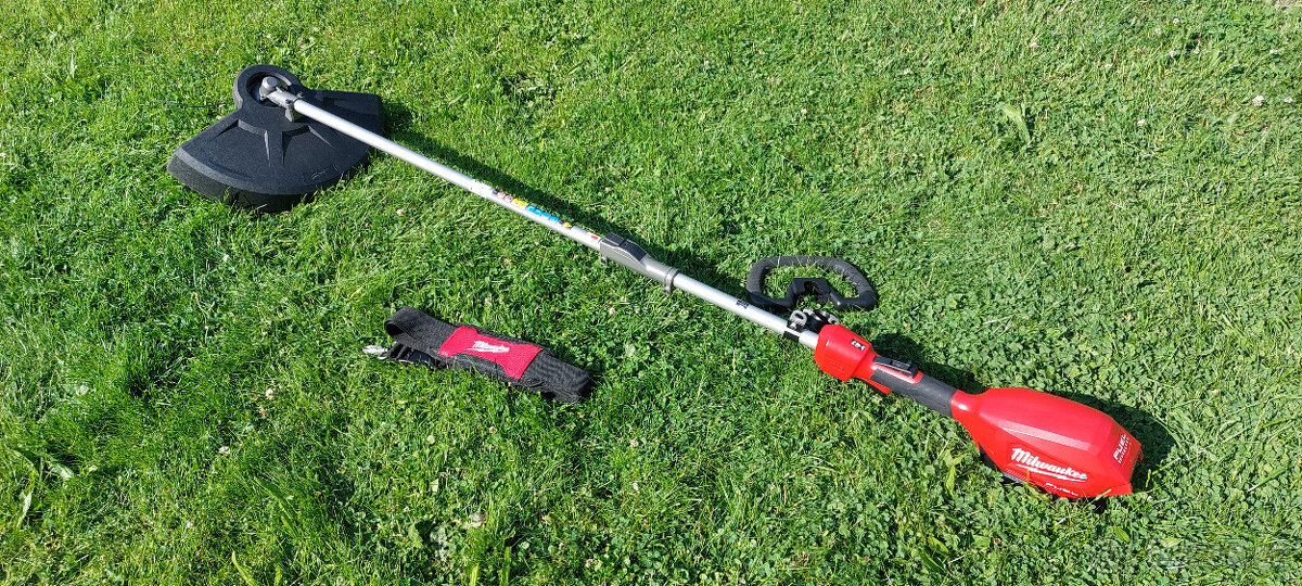 SET POHONNÉ JEDNOTKY A VYŽÍNAČE MILWAUKEE M18 QUIK-LOK