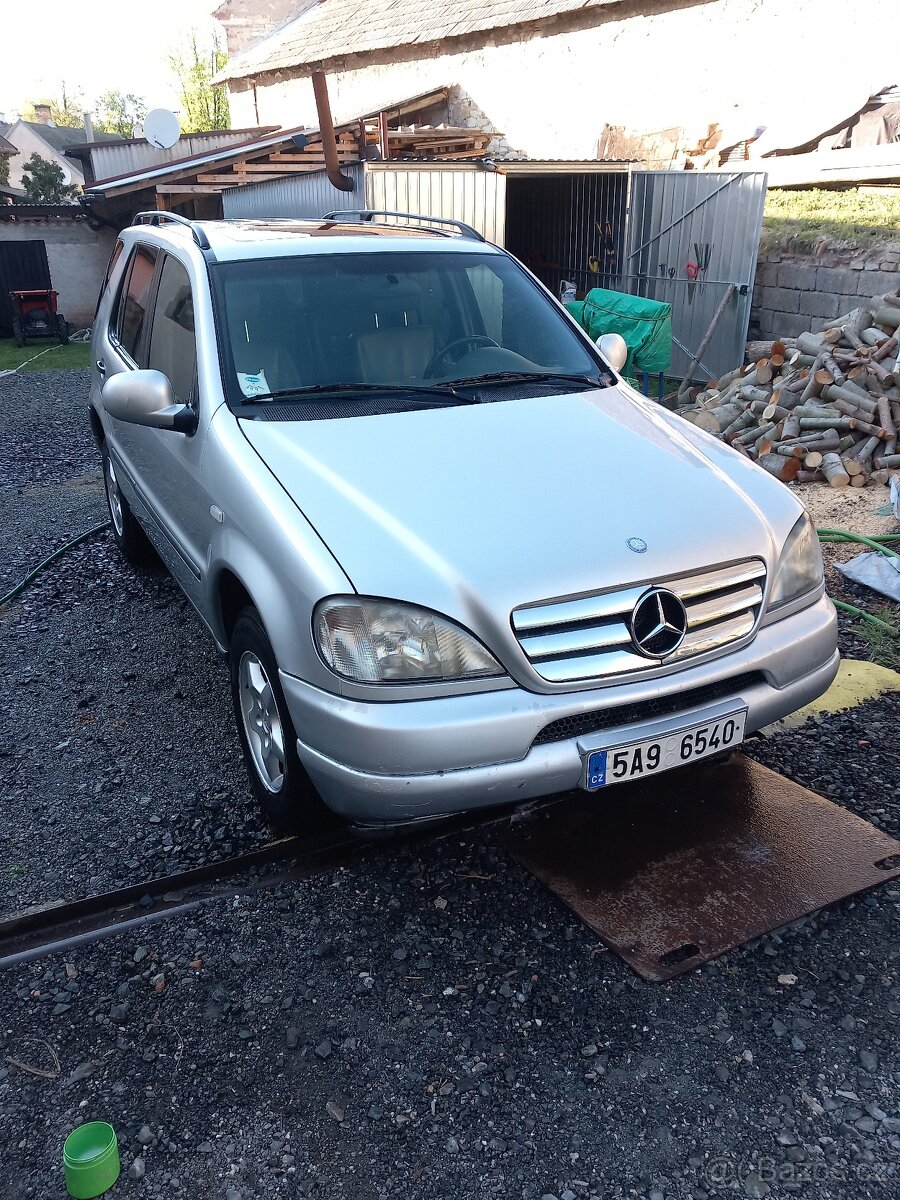 Mercedes benz ml w163 320 4x4