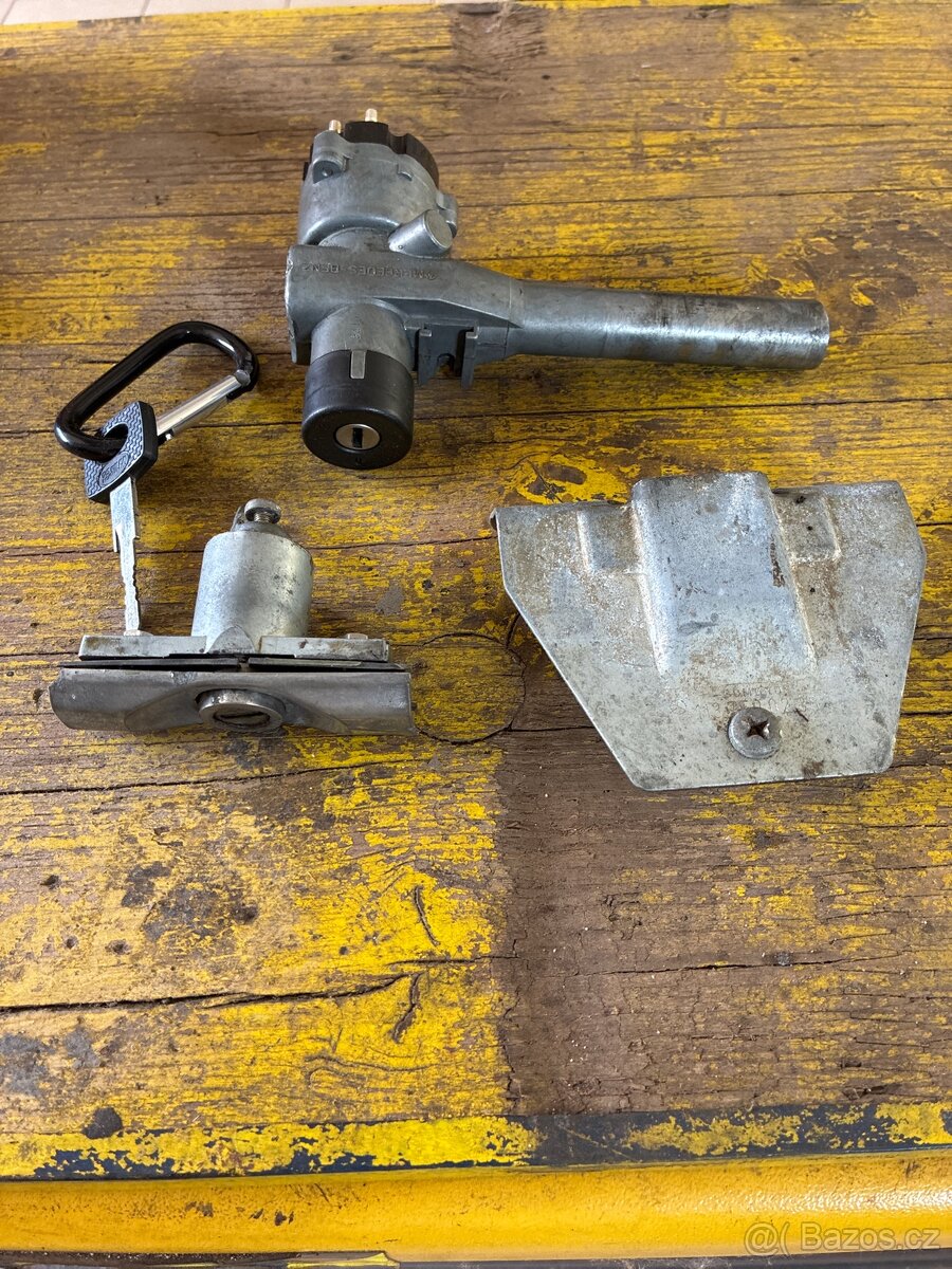 Mercedes Benz W115 spínačka, zámky, klíč