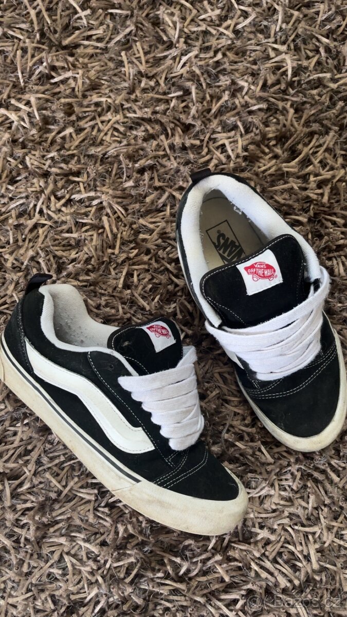 Vans knu skool boty