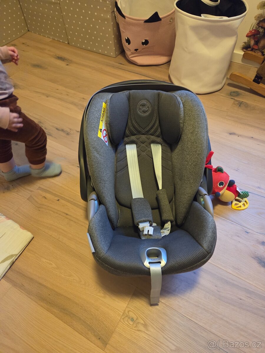 Cybex cloud ti size plus