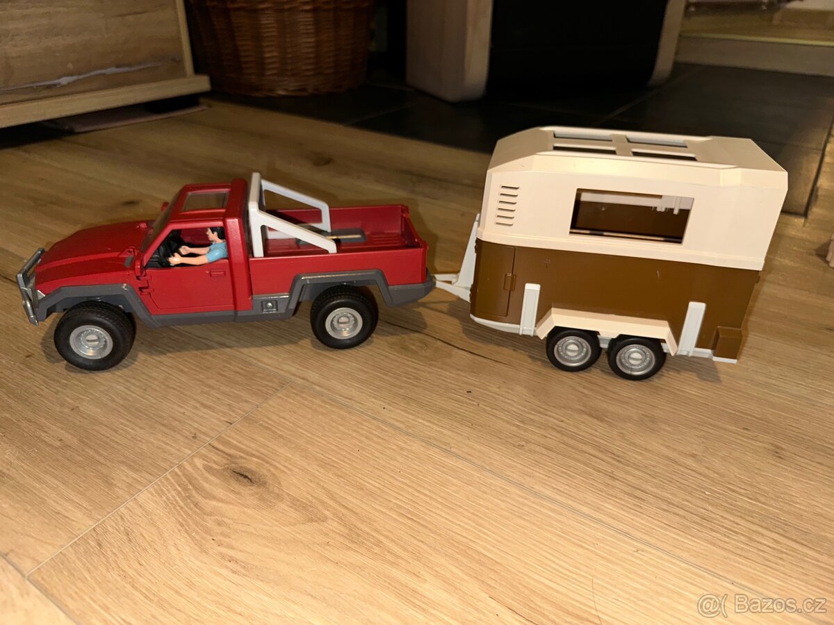 Schleich auto a vlek