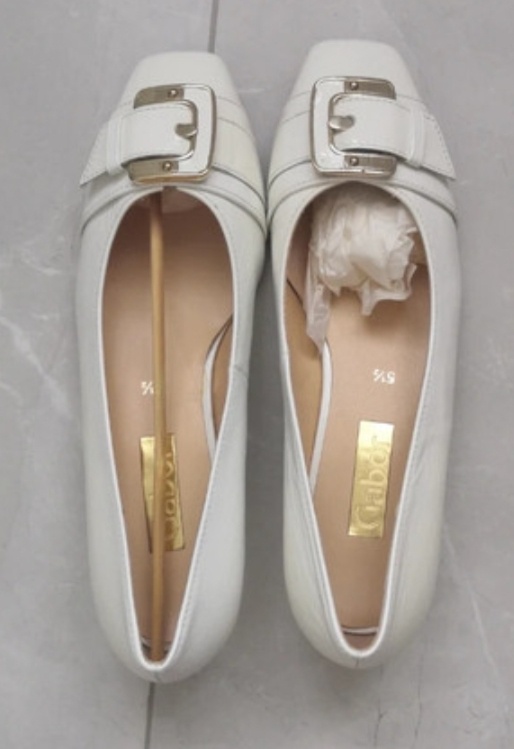 Bílé lakované baleríny, vel. 38,5