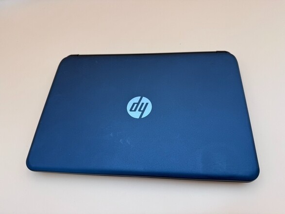 Notebook 14" HP.Intel Celeron 2x2,16GHz.8gb ram.120g SSD