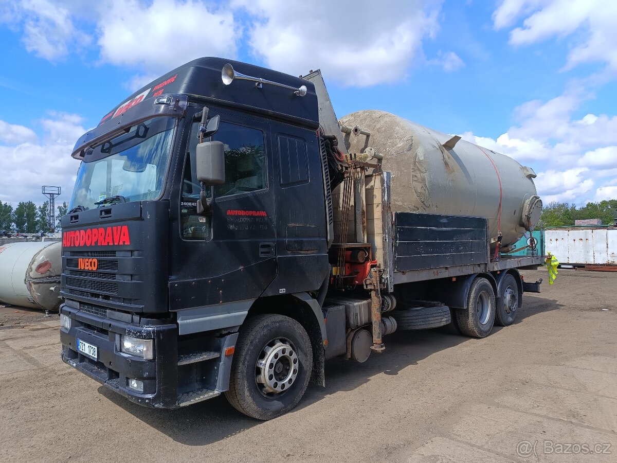 Iveco - valník s hydraulickou rukou