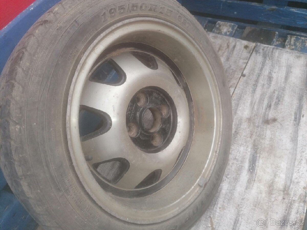 Vw golf mk1 1.5 kola,díly...