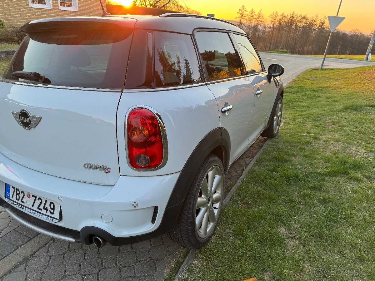 MINI COOPER S COUNTRYMYA ALL4